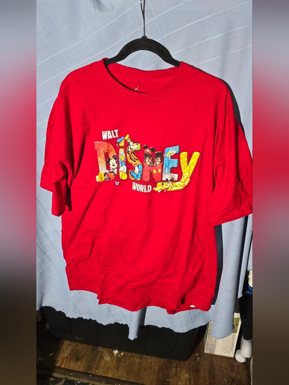 Walt Disney World Red Short Sleeve Mickey & Friends Graphic Tee